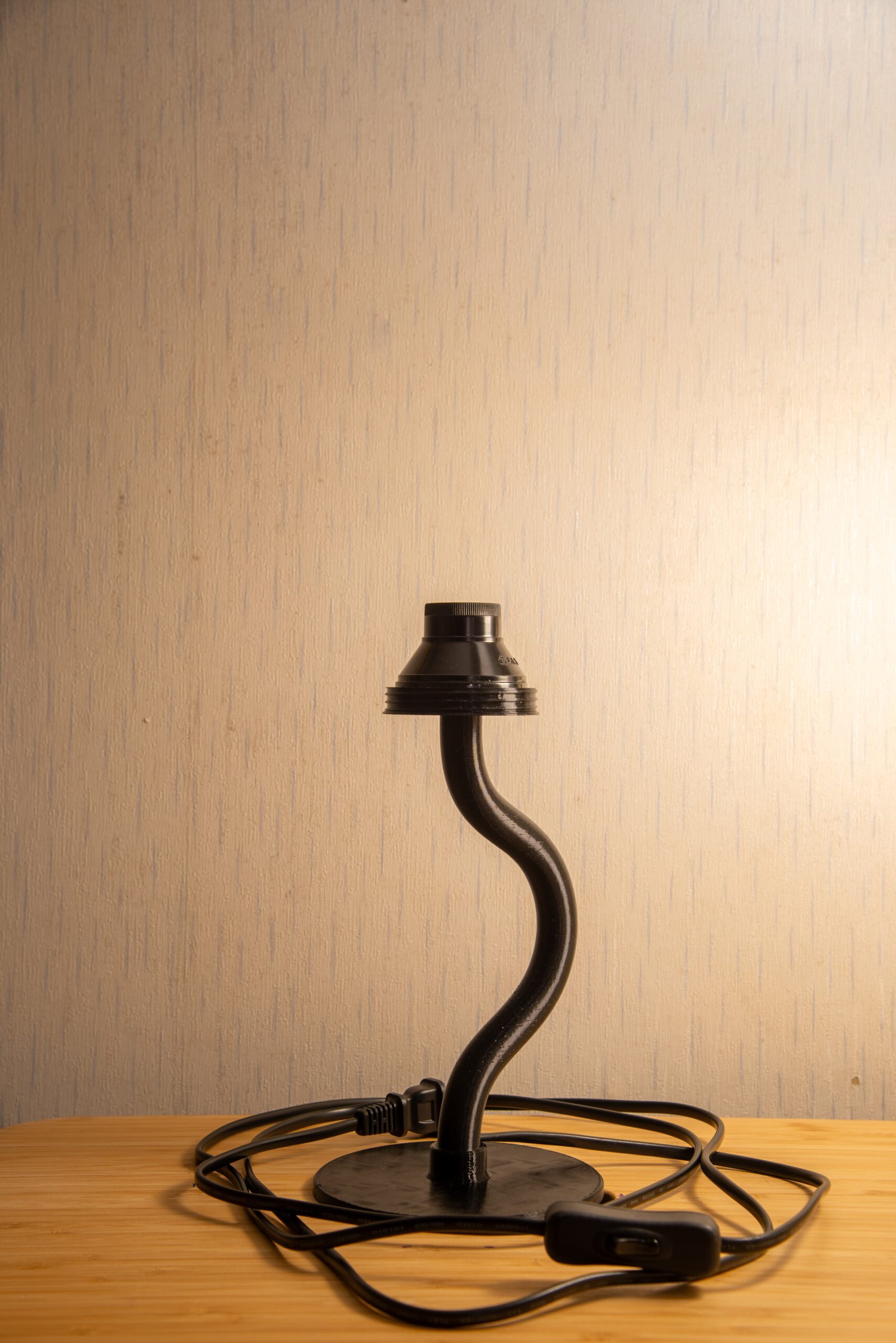 SammmLink Sprout 黑色彎曲造型燈座 3D列印模組化配件 E27規格