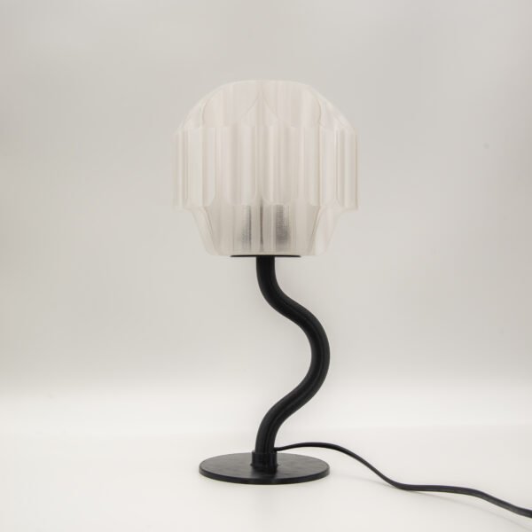 Brisa & Sprout 仿生造型桌燈 S型曲線底座與花苞燈罩 植感居家設計