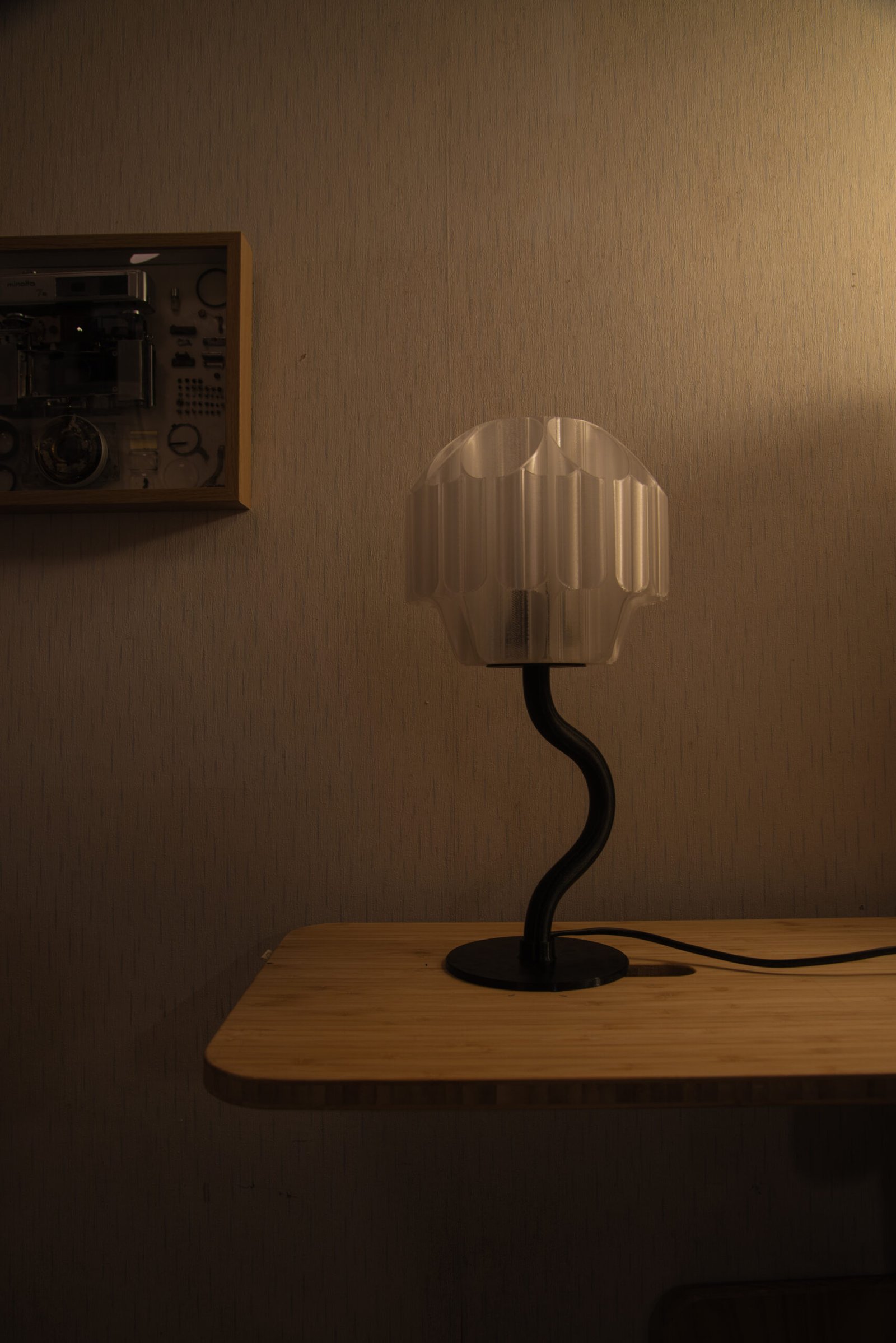 SammmLink Brisa x Sprout 桌燈 - 黑色款 SammmLink Sprout 黑色燈座 關燈外觀細節 3D列印模組化桌燈