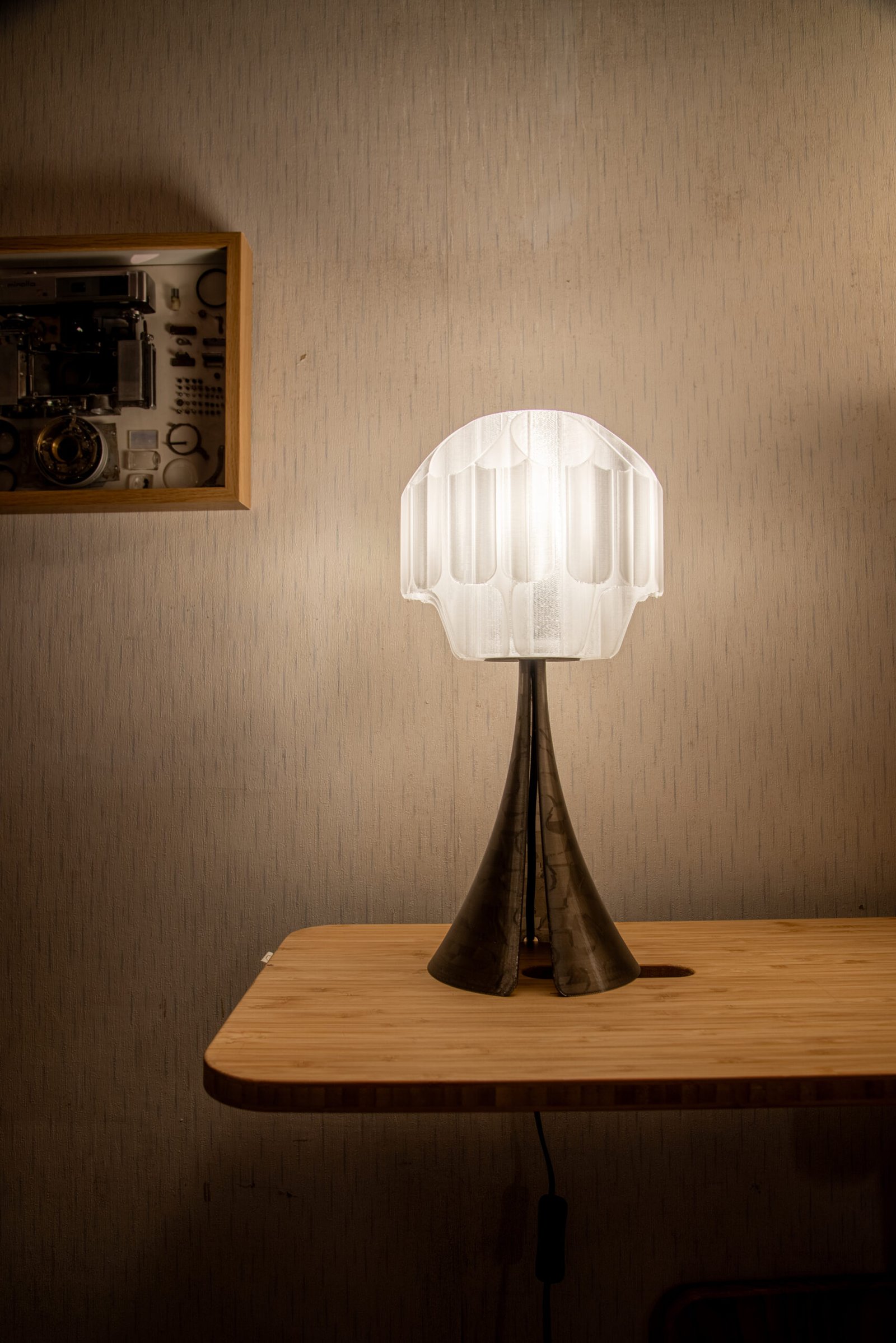 SammmLink Brisa x Drape 透灰款 開燈光影效果 3D列印模組化桌燈